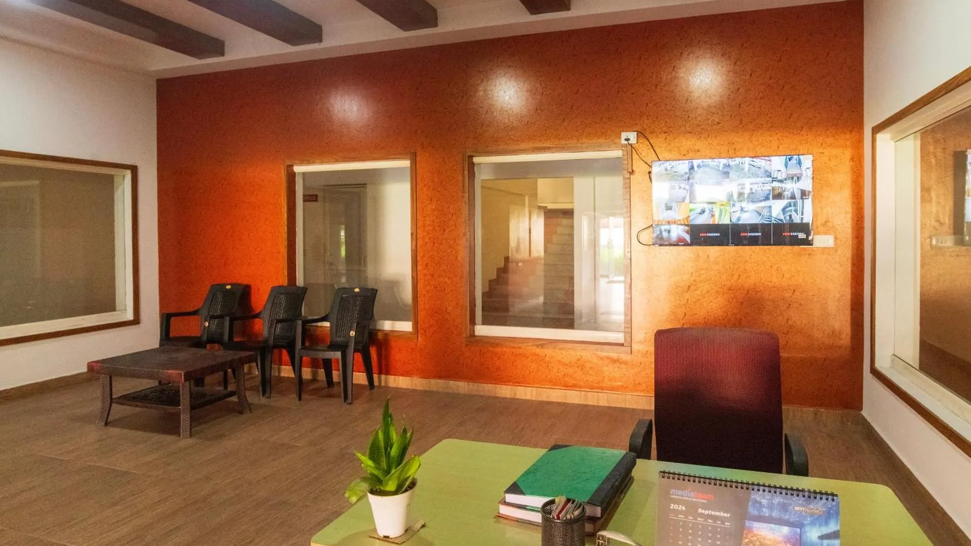 Sancta Maria Lounge -Cochin Airport Daire Nedumbassery